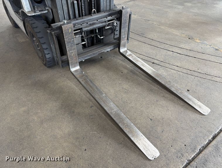 image for item EC8229 2015 Nissan PF30LP forklift