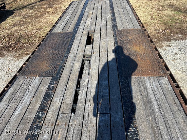 image for item ED2208 2019 Texas Pride FT840524KGN equipment trailer