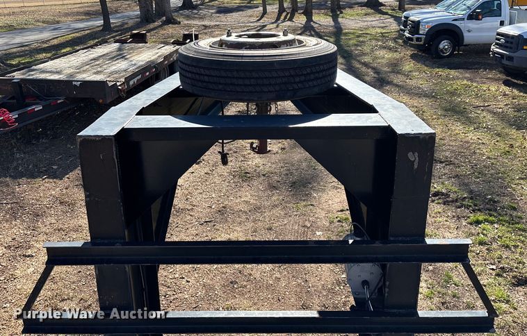 image for item ED2208 2019 Texas Pride FT840524KGN equipment trailer