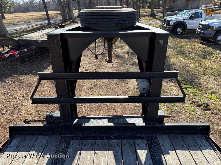 image for item ED2208 2019 Texas Pride FT840524KGN equipment trailer