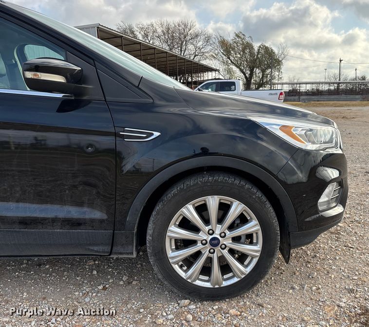 image for item ED2400 2017 Ford Escape SUV