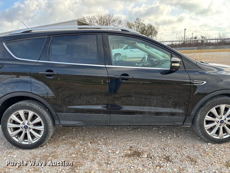 image for item ED2400 2017 Ford Escape SUV