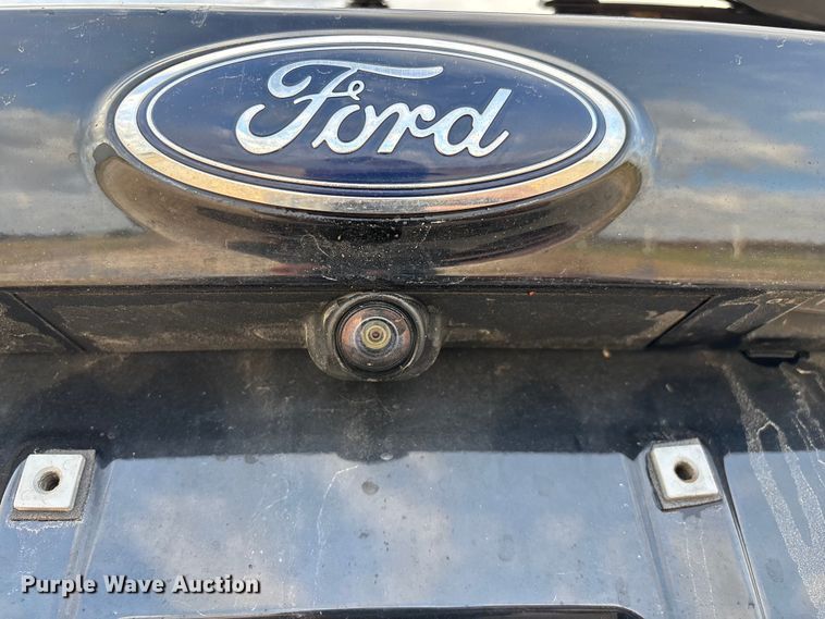 image for item ED2400 2017 Ford Escape SUV