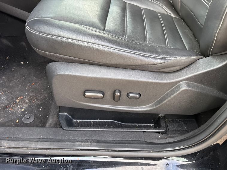 image for item ED2400 2017 Ford Escape SUV