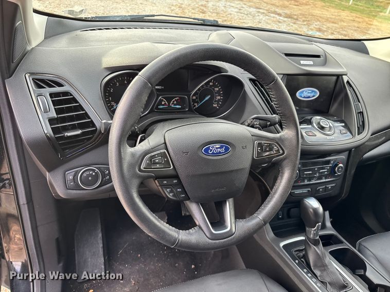 image for item ED2400 2017 Ford Escape SUV