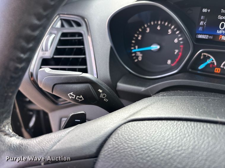 image for item ED2400 2017 Ford Escape SUV