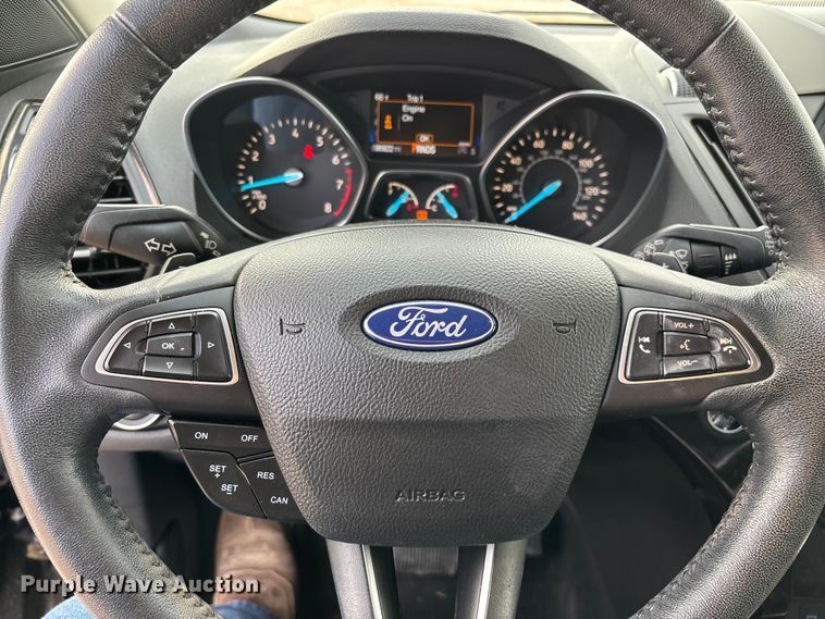 image for item ED2400 2017 Ford Escape SUV