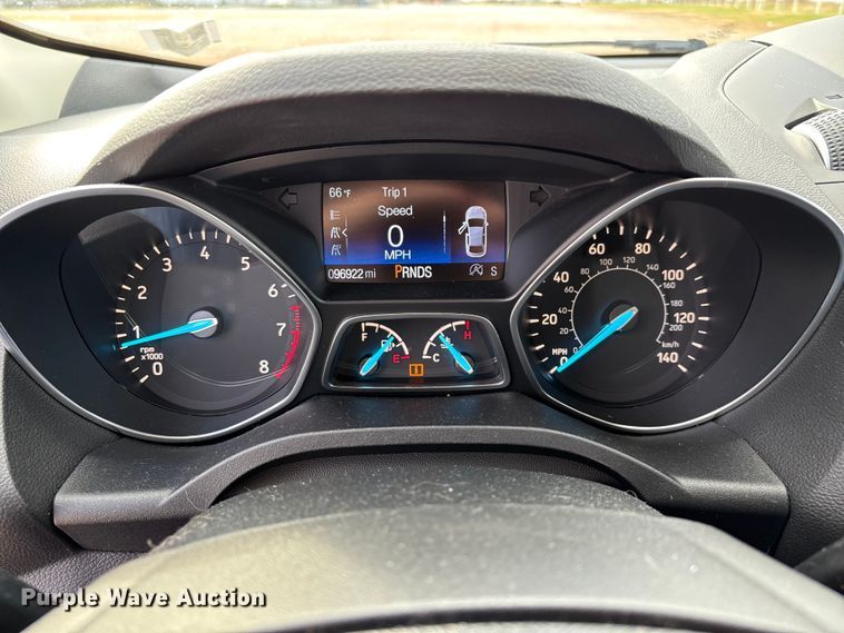 image for item ED2400 2017 Ford Escape SUV