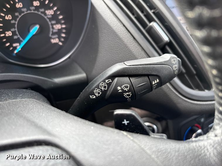 image for item ED2400 2017 Ford Escape SUV