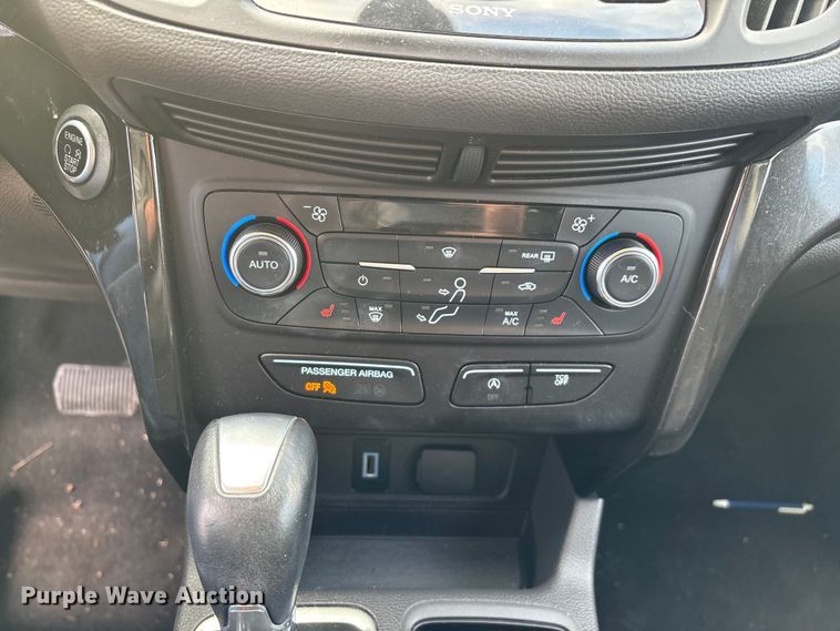 image for item ED2400 2017 Ford Escape SUV