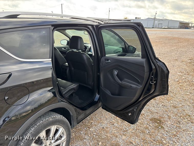 image for item ED2400 2017 Ford Escape SUV