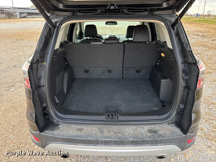 image for item ED2400 2017 Ford Escape SUV