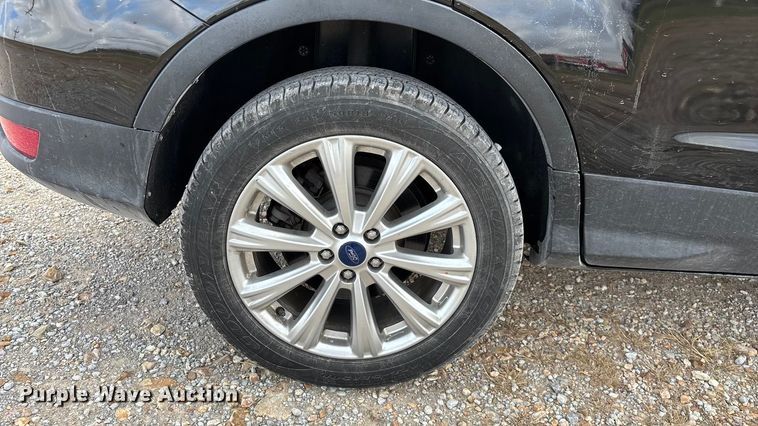 image for item ED2400 2017 Ford Escape SUV