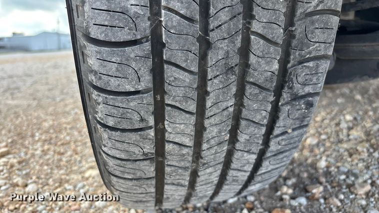 image for item ED2400 2017 Ford Escape SUV