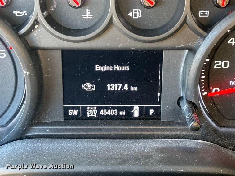 image for item ED2468 2023 Chevrolet Silverado 2500HD Crew Cab pickup truck