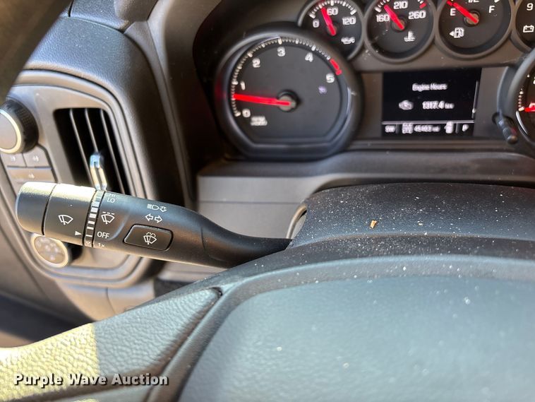 image for item ED2468 2023 Chevrolet Silverado 2500HD Crew Cab pickup truck