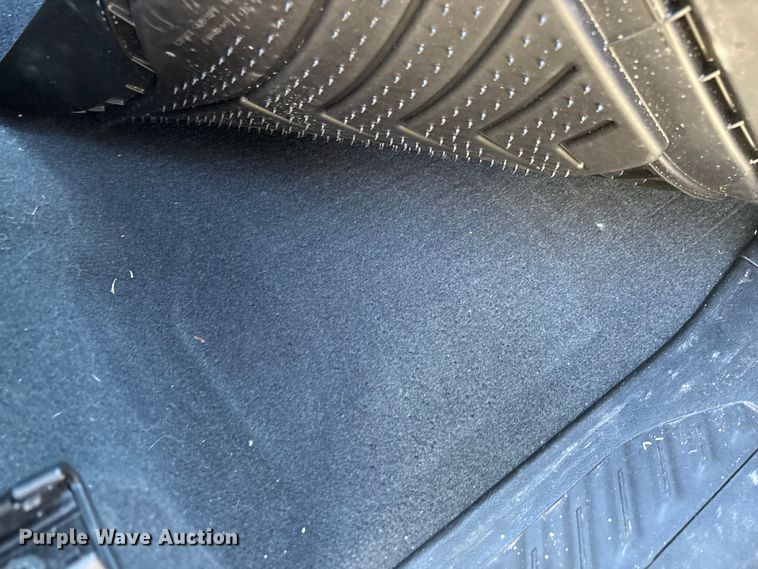 image for item ED2468 2023 Chevrolet Silverado 2500HD Crew Cab pickup truck