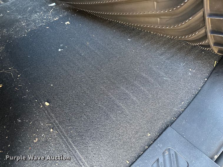 image for item ED2468 2023 Chevrolet Silverado 2500HD Crew Cab pickup truck