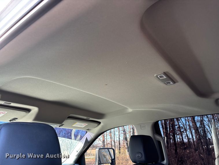 image for item ED2468 2023 Chevrolet Silverado 2500HD Crew Cab pickup truck