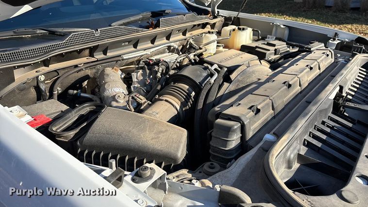 image for item ED2468 2023 Chevrolet Silverado 2500HD Crew Cab pickup truck