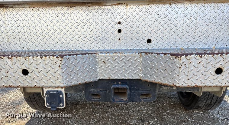 image for item ED2470 2019 Ford F250 Super Duty Crew Cab utility bed pickup truck