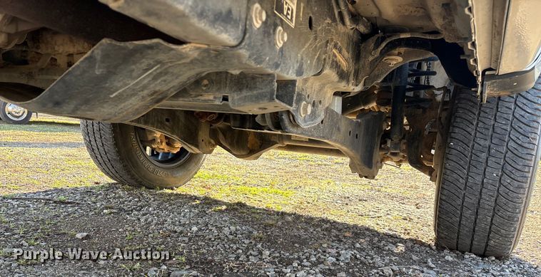 image for item ED2470 2019 Ford F250 Super Duty Crew Cab utility bed pickup truck