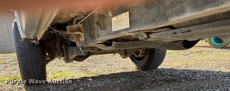 image for item ED2470 2019 Ford F250 Super Duty Crew Cab utility bed pickup truck