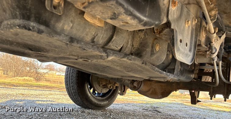 image for item ED2470 2019 Ford F250 Super Duty Crew Cab utility bed pickup truck