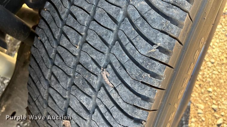 image for item ED2470 2019 Ford F250 Super Duty Crew Cab utility bed pickup truck