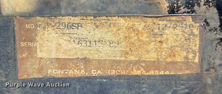 image for item ED2471 2011 Ford F550 Super Duty flatbed truck