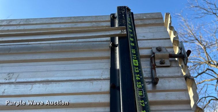 image for item ED2471 2011 Ford F550 Super Duty flatbed truck