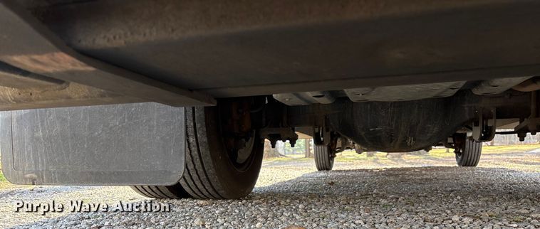 image for item ED2471 2011 Ford F550 Super Duty flatbed truck