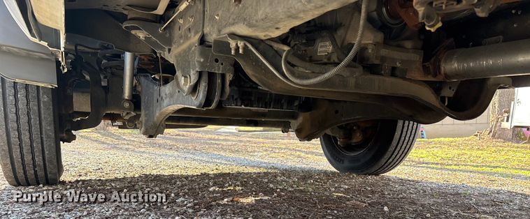 image for item ED2471 2011 Ford F550 Super Duty flatbed truck