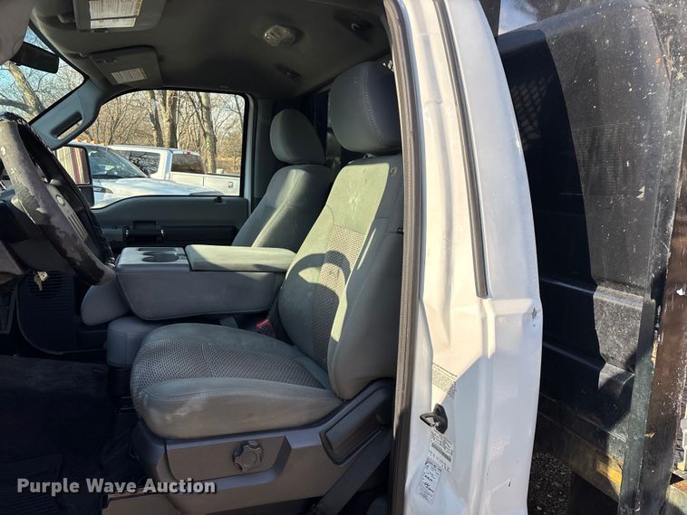 image for item ED2471 2011 Ford F550 Super Duty flatbed truck