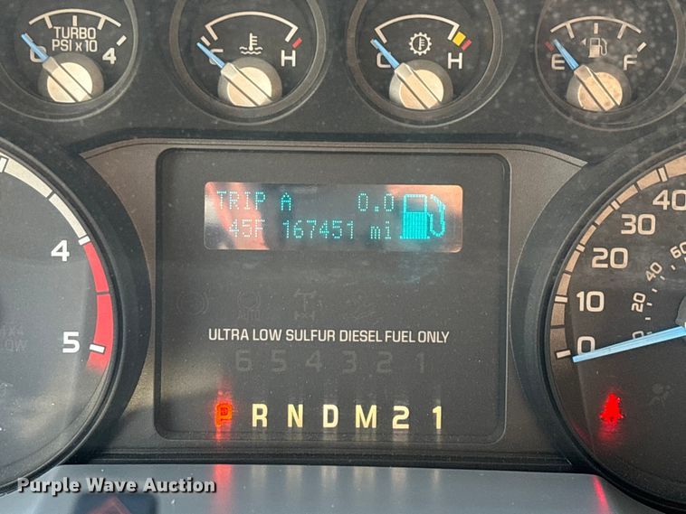 image for item ED2471 2011 Ford F550 Super Duty flatbed truck