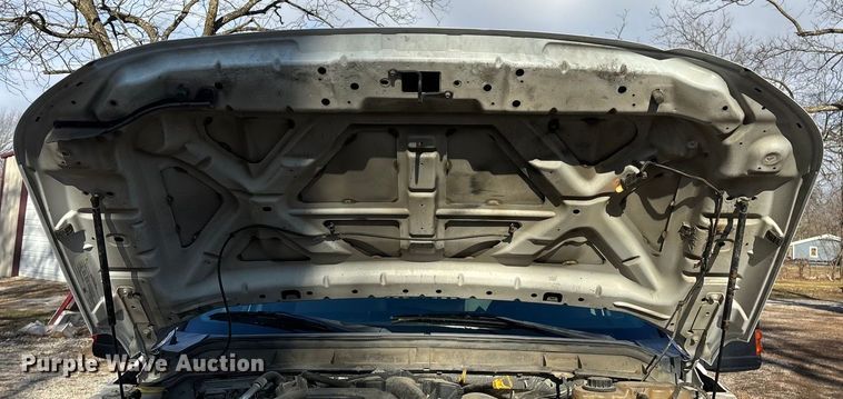 image for item ED2471 2011 Ford F550 Super Duty flatbed truck