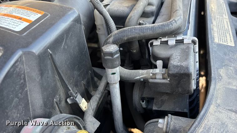 image for item ED2471 2011 Ford F550 Super Duty flatbed truck