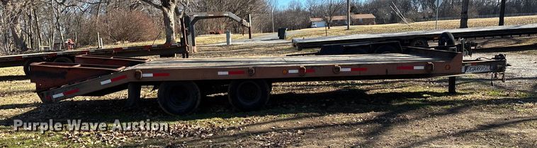 image for item ED2472 1999 Towmaster C-20 equipment trailer