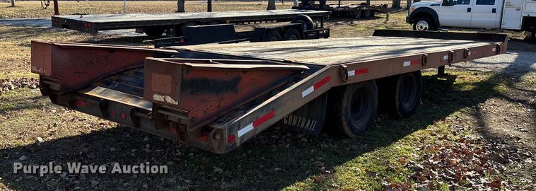 image for item ED2472 1999 Towmaster C-20 equipment trailer