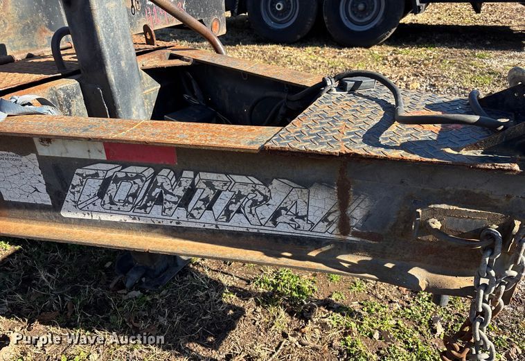 image for item ED2472 1999 Towmaster C-20 equipment trailer