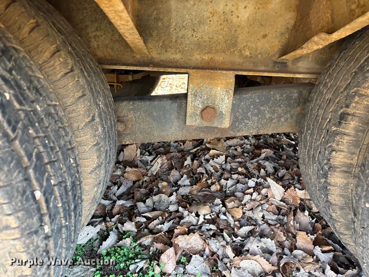 image for item ED2472 1999 Towmaster C-20 equipment trailer