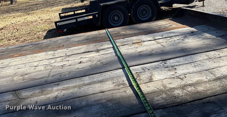 image for item ED2472 1999 Towmaster C-20 equipment trailer