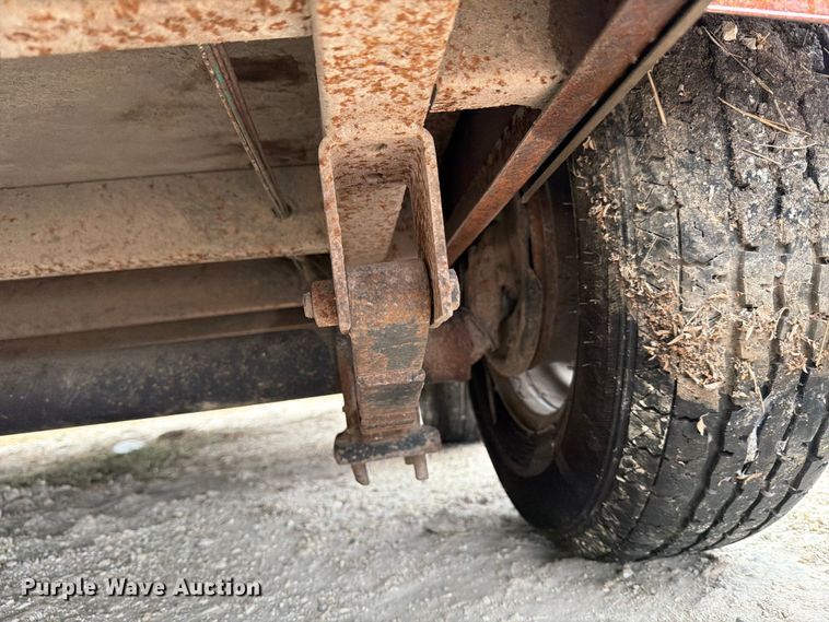 image for item ED5042 2016 Lark United VT714TA enclosed cargo trailer