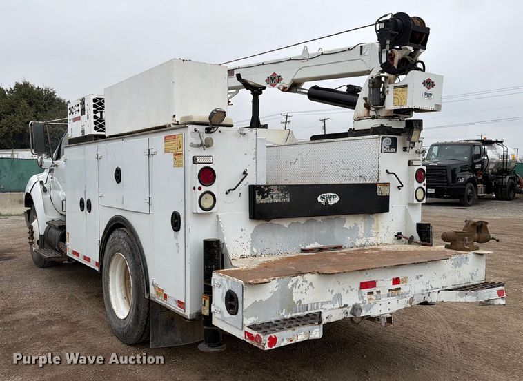 image for item ED5086 2015 Ford F750 Super Duty utility / service truck