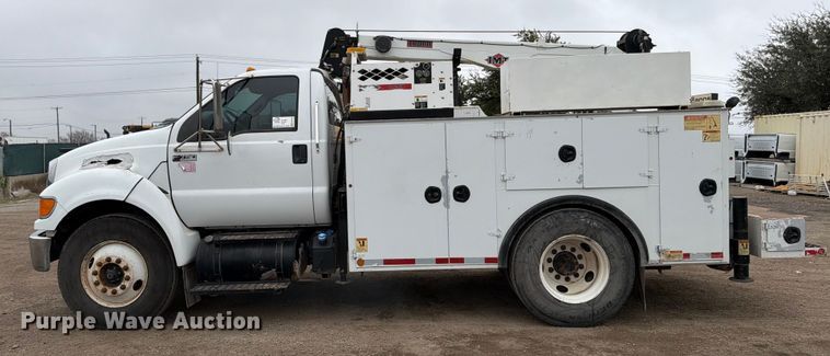 image for item ED5086 2015 Ford F750 Super Duty utility / service truck