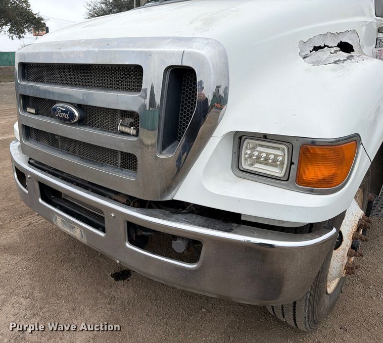 image for item ED5086 2015 Ford F750 Super Duty utility / service truck