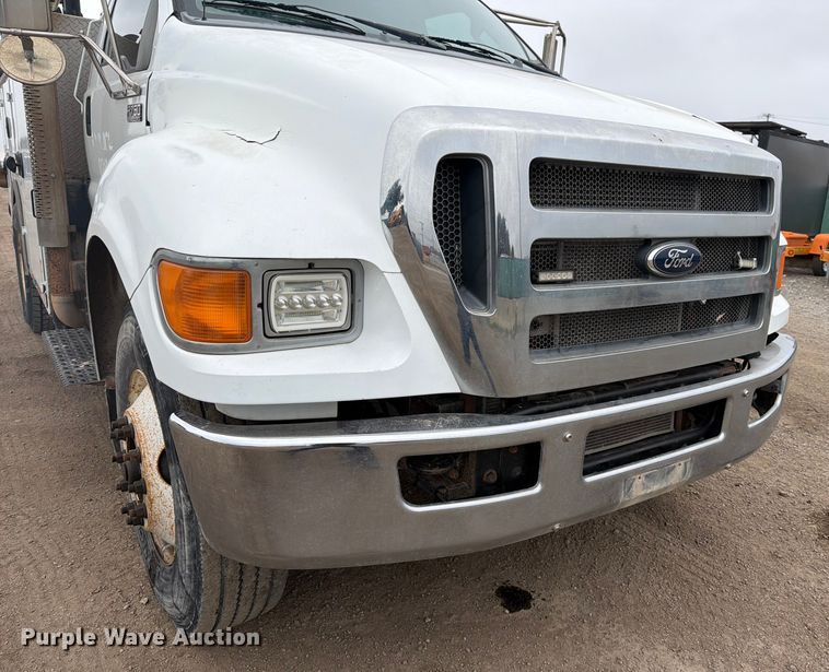 image for item ED5086 2015 Ford F750 Super Duty utility / service truck