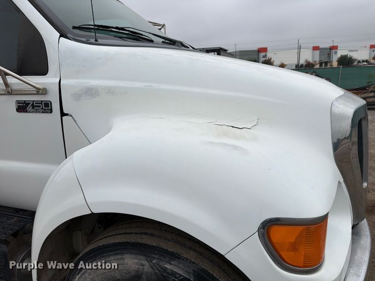 image for item ED5086 2015 Ford F750 Super Duty utility / service truck