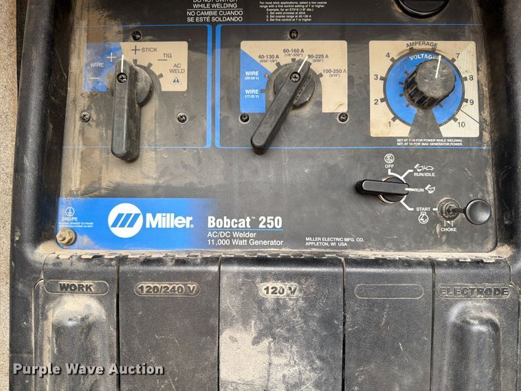 image for item ED5086 2015 Ford F750 Super Duty utility / service truck