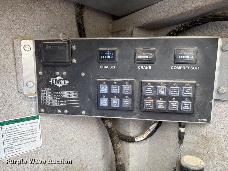 image for item ED5086 2015 Ford F750 Super Duty utility / service truck